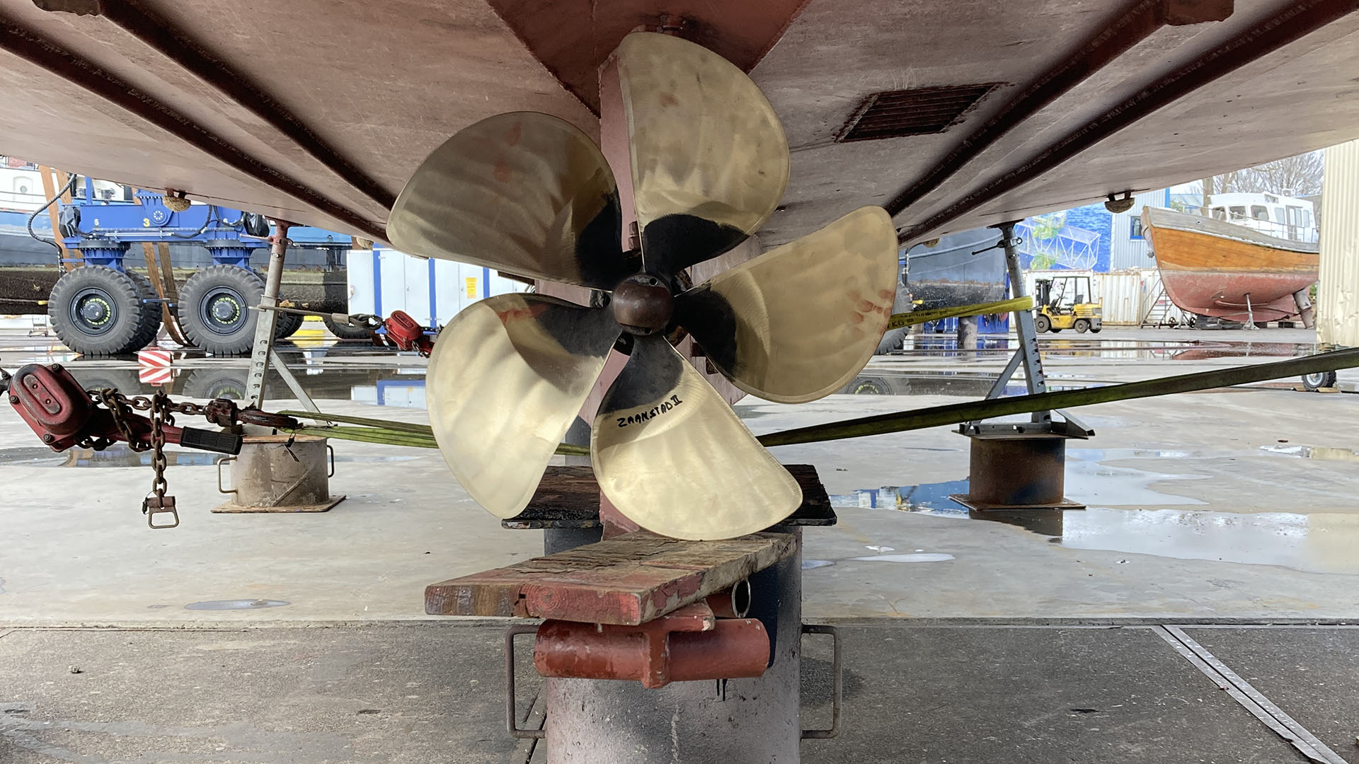 Propulsion repair and service for yachts